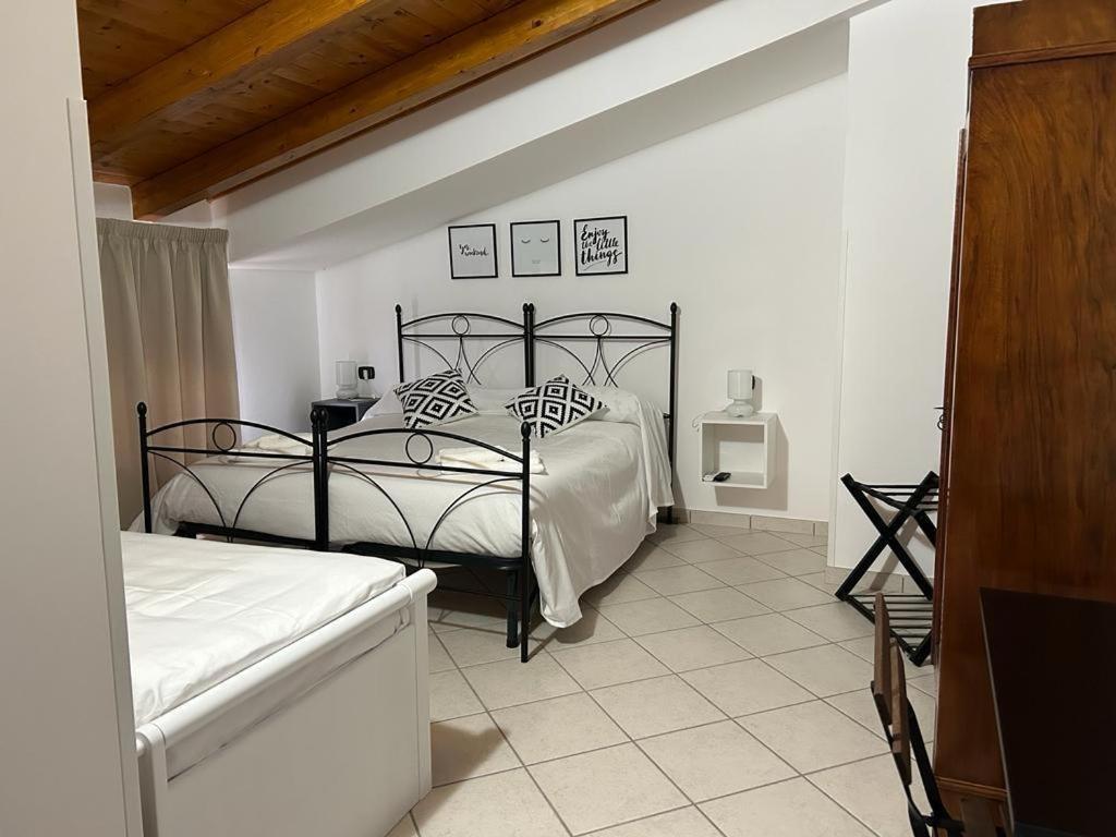 B&B Casa Letizia Trentinara Exterior photo